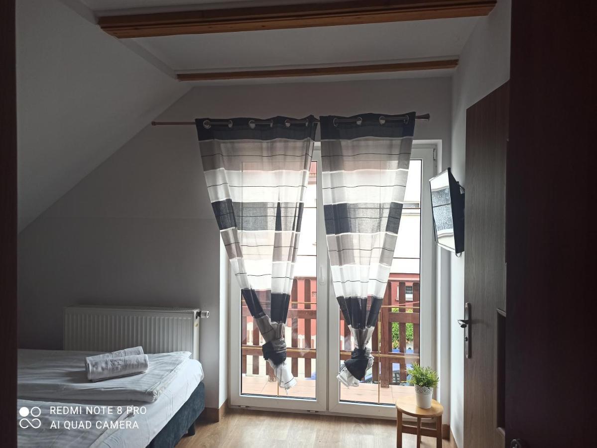 Bryza Rewa Otel Dış mekan fotoğraf
